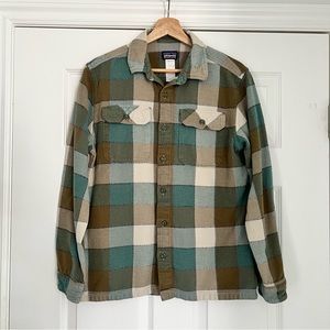 Patagonia Men's Long-Sleeved Organic Fjord Flannel Shirt Size S